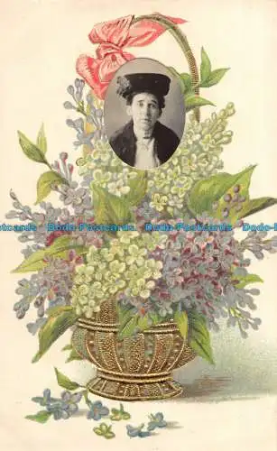 R163527 Alte Postkarte. Blumen in Vasen. 1907