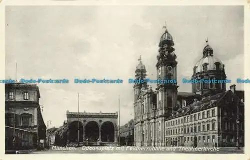 R648455 München. Odeonsplatz Mit Feldherrnhalle und Theaterkirche. Hermann Bec