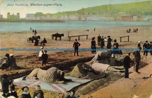 R649098 Weston Super Mare. Sandmodellierung. P.H.W