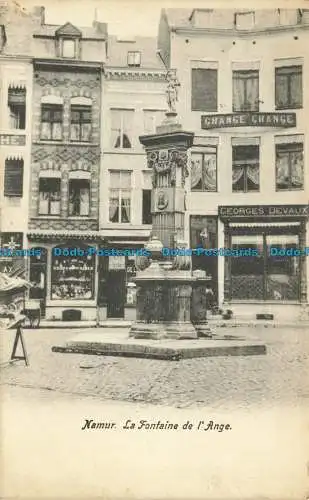 R651108 Namur. Der Engelsbrunnen. Postkarte