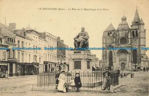 R649279 Neuburg. Eure. Die Rue de la Republique und der Platz. Dumont