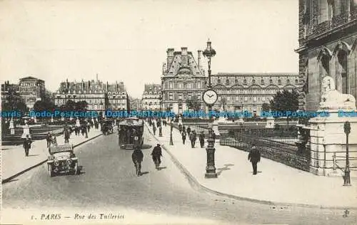 R651357 Paris. Rue des Tuileries. Desaix