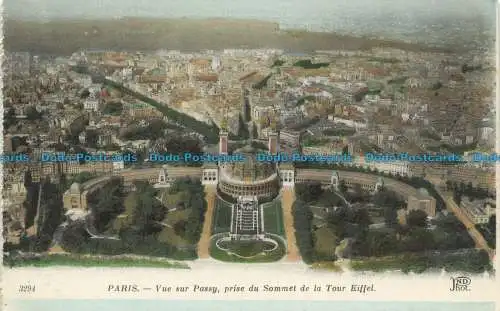 R651504 Paris. Blick auf Passy vom Gipfel des Eiffelturms. ND. Foto