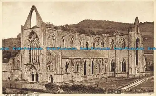 R652393 Tintern Abbey aus Südwesten