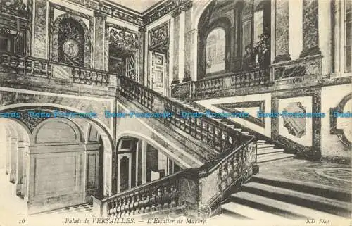 R652798 Schloss Versailles. Die Marmortreppe. ND. Foto