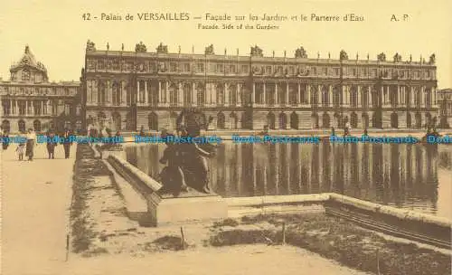 R655002 Versailles. Fassade. Seite der Gärten. A. Papeghin