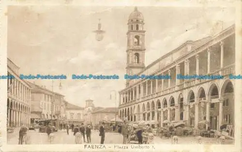 R654459 Faenza. Piazza Umberto I. Prem. Firma Paolo Boschi