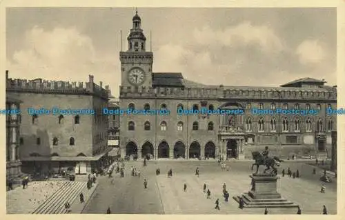 R655218 Bologna. Piazza Vittorio Emanuele. Firma Beretta e Giacomoni