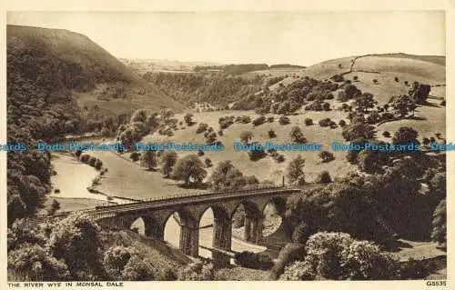 R660241 Der Fluss Wye in Monsal Dale. Photochrom