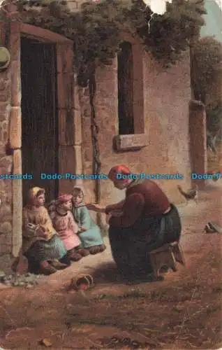 R670134 Dorf. Die Frau füttert die Kinder. G.G. Nr. 317. 1912