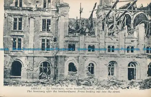 R028992 Arras. Das Seminar nach dem Bombardement. Vorne mit Blick in die St