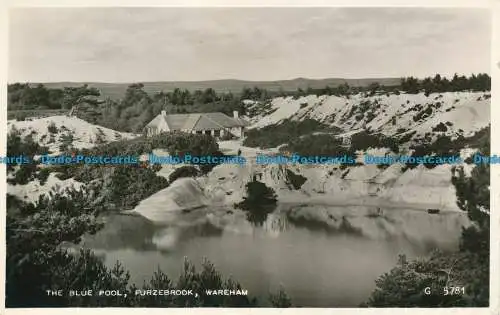 R031023 Der blaue Pool. Furzebrook. Wareham. Valentinstag. RP. 1956