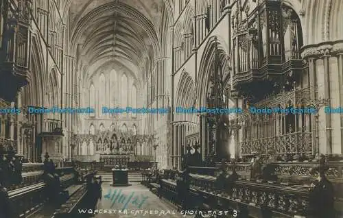 R029147 Worcester Cathedral Choir East. W.A. anrufen. Cambria. RP