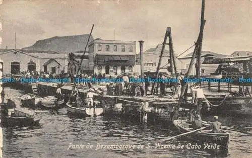 R128351 Ponte de Dezembarque de S. Vicente de Cabo Verde. Augusto Figueira. B. H