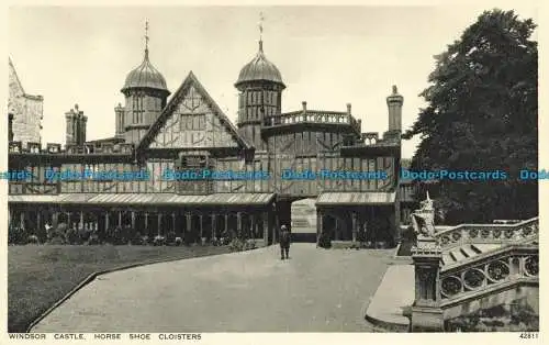 R639693 Windsor Castle. Hufeisenkloster. Photochrom