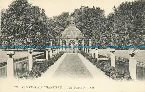 R639836 Chateau de Chantilly. L Ile d Amour. ND