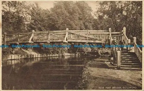 R640663 Guildford. Fußgängerbrücke neu. Postkarte