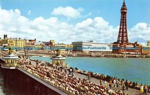 R156456 North Pier und Tower. Blackpool. John Hinde. 1968