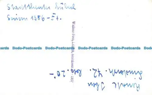 R156953 Alte Postkarte. Menschen in der Klasse