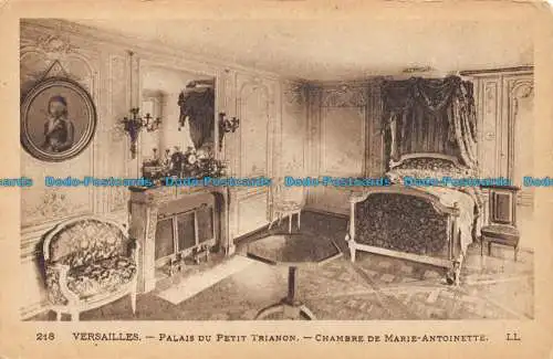 R157017 Versailles. Palais du petit Trianon. Chambre de Marie Antoinette. LL. Nein