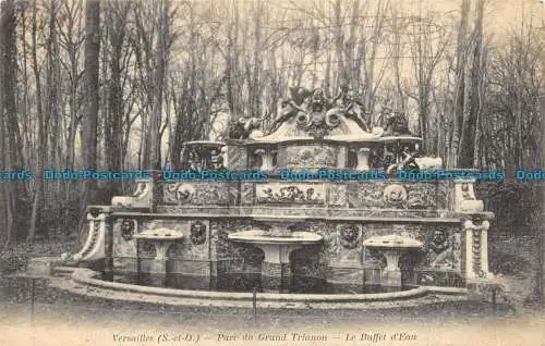 R157024 Versailles. Parc du Grand Trianon. Le Buffet d Eau. 1903