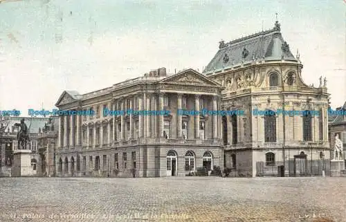 R157027 Palais de Versailles. Aile Louis XIe et le Chapelle. 1911