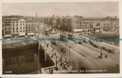 R157523 O Connell Street and Bridge. Dublin. Valentinstag. 1946