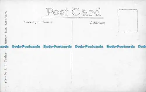 R158054 Alte Postkarte. geschnitzte Säule. J. G. Charlton