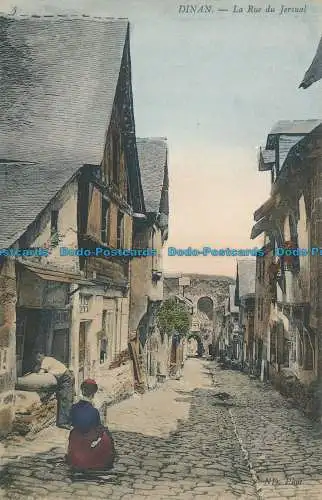 R157099 Dinan. La Rue du Jerusal