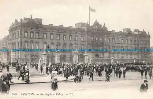 R667826 London. Buckingham Palace. LL. 280