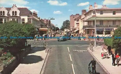 R667051 Clacton on Sea. Pier Avenue. 1964