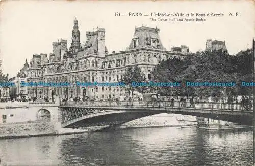 R671202 Paris. Das Rathaus und die Arcole-Brücke. A. Papeghin