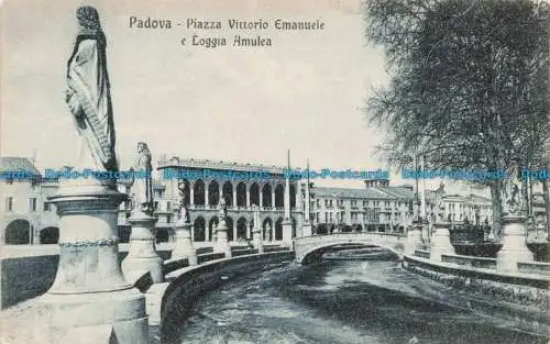 R671334 Padova. Piazza Vittorio Emanuele e Loggia Amulea. G.V.P