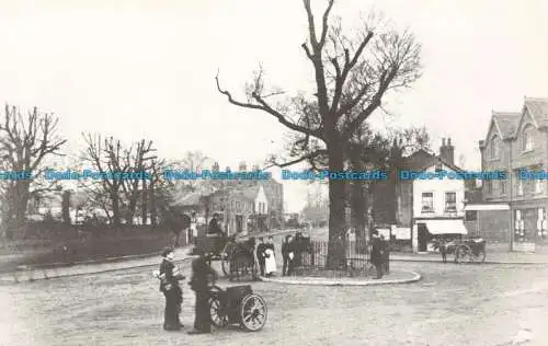 R673078 Wanstead High Street. Redbridge Public Libraries