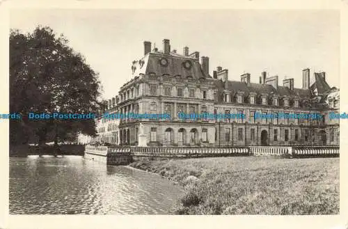 R673594 Chateau De Fontainebleau. Le Pavillon Louis. Des Musees Nationaux