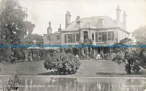 R673673 Ravenscourt Park. Die Bibliothek. D. Marshall. 1906