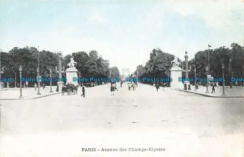 R673677 Paris. Avenue des Champs Elysees