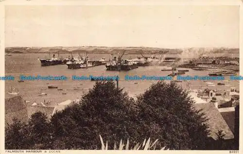 R674372 Falmouth Hafen und Docks. Photochrom. 1943