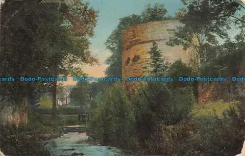 R677206 Blick auf den Fluss und die Brücke. Alter Turm. 1908