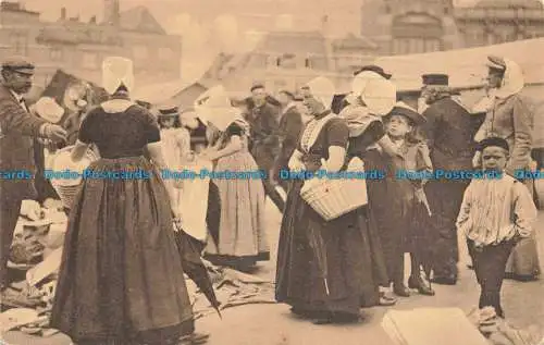 R677313 Op de Markt te Middelburg. W. und S. 1909