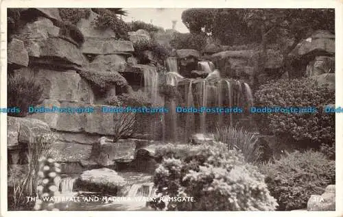 R678353 Ramsgate. Der Wasserfall und Madeira Walk. 1951