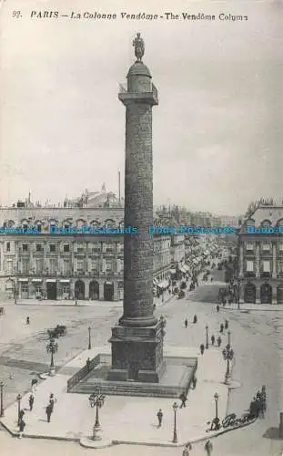 R676233 Paris. Die Vendome Säule. Baudiniere