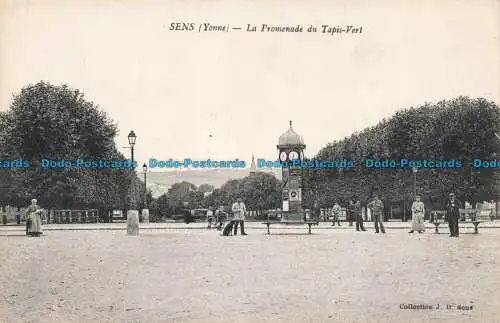 R677721 Sens. Yonne. La Promenade du Tapis Vert. J. D