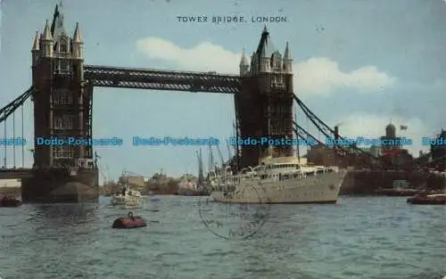 R678011 London. Tower Bridge. E. T. W. Dennis. 1962