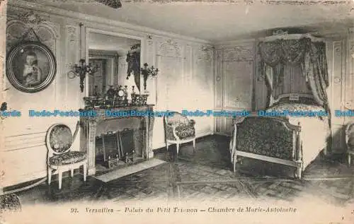 R679041 Versailles. Palais du Petit Trianon. Chambre de Marie Antoinette. Edia