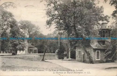 R679142 Versailles. La Petit Trianon. La Tour de Malborough et la Laiterie. Le H