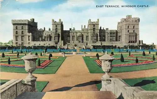 R679509 Windsor Castle. Ostterrasse. Valentinstag. Valesque. 1958