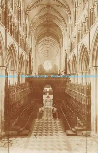 R168208 Kirche. Innenraum. Charles Goulding. Beverley