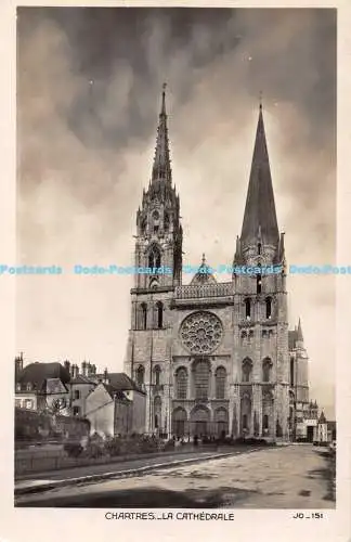 R168579 Chartres. La Cathedrale. Jo