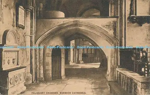 R168798 Reliquarkammer. Kathedrale von Norwich. Valentinstag. 1911